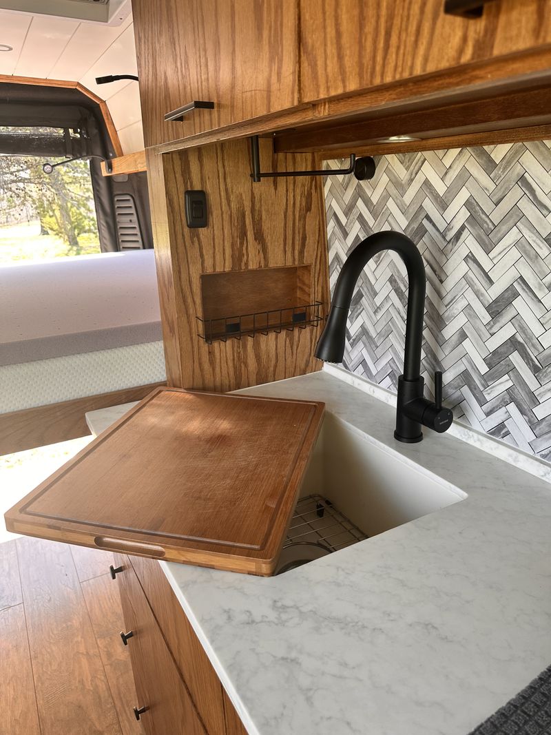Picture 2/16 of a 2021 Dodge Promaster Pro Build like new for sale in Claremore, Oklahoma