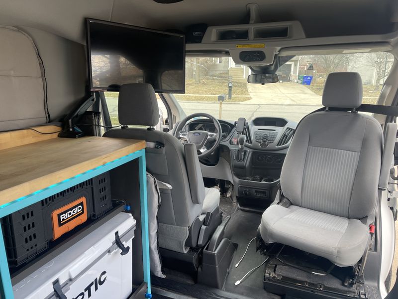 Picture 5/12 of a 2018 ford transit mid roof  for sale in Gardner, Kansas