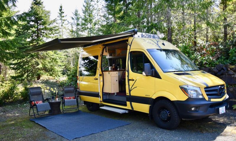 Picture 2/7 of a 2016 Mercedes Sprinter for sale in Portland, Oregon
