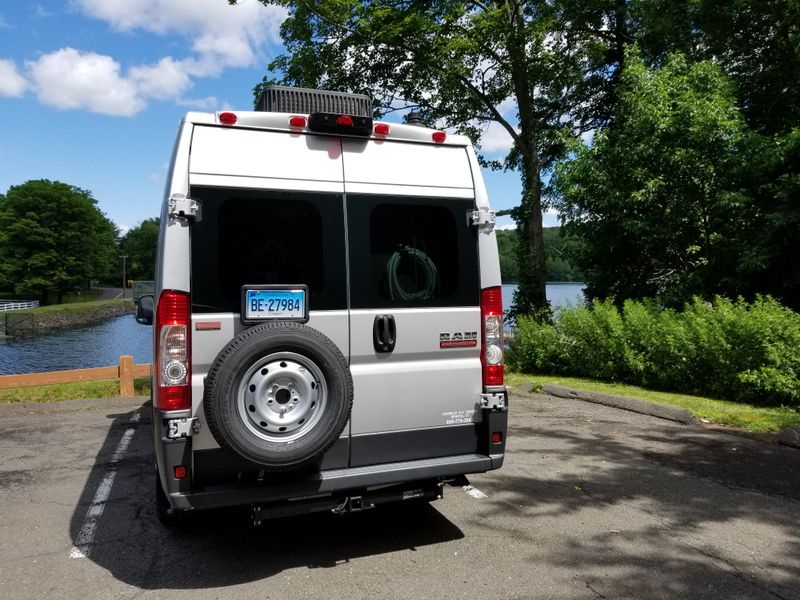 Picture 5/20 of a 2015 Winnebago Class B Travado 59G for sale in Berlin, Connecticut