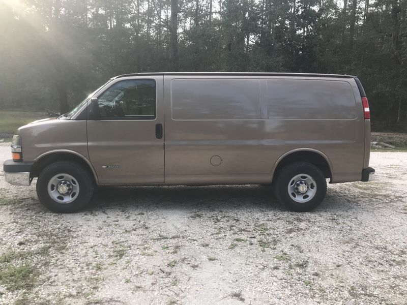 Picture 4/14 of a 2004 GMC Express 3500 for sale in Slidell, Louisiana