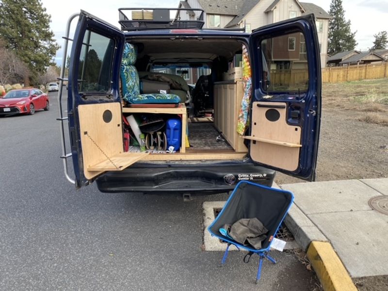 Picture 2/7 of a 2007 Ford Econoline E350 Extended Body For Sale for sale in Bend, Oregon