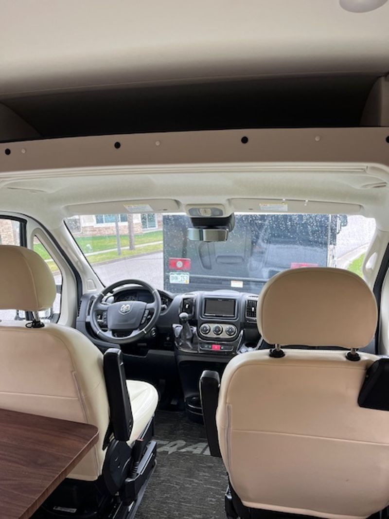 Picture 4/19 of a 2022 Winnebago Travato 59G for sale in Loveland, Colorado