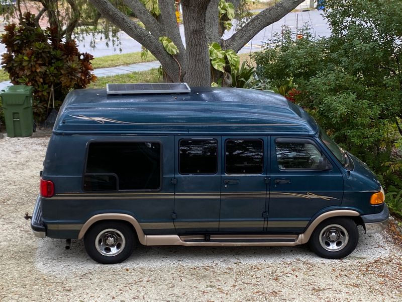 Picture 1/14 of a 2000 Dodge 1500 Conversion Camper Van for sale in Bradenton, Florida