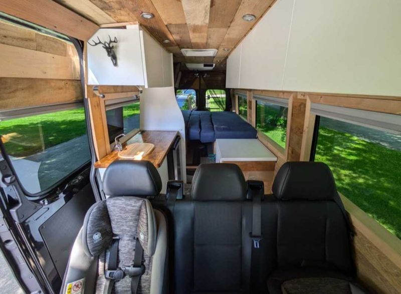 Picture 4/13 of a 2020 Mercedes Benz Sprinter 2500 3.0 Turbodiesel 170 EXT 4x4 for sale in Batavia, Illinois