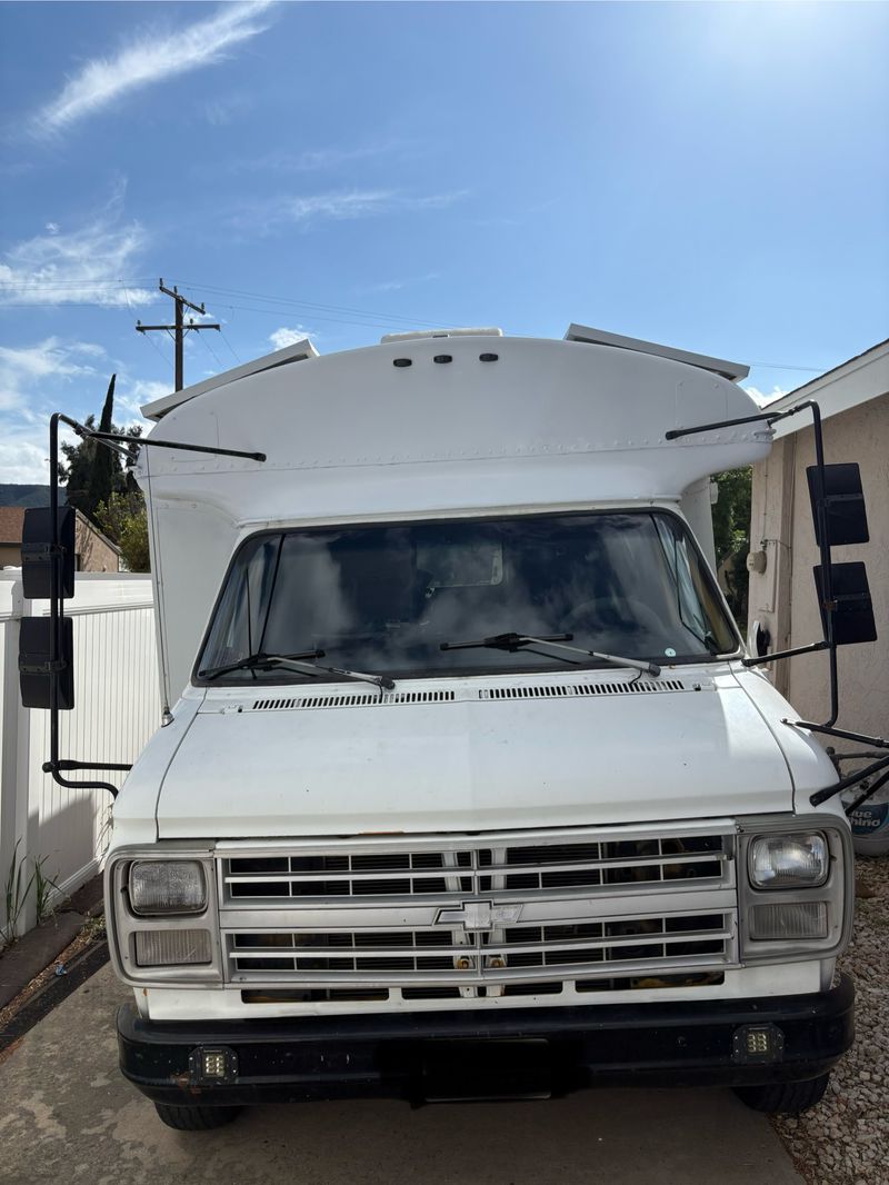 Picture 1/8 of a 1991 Chevy G30 skoolie for sale in Wildomar, California