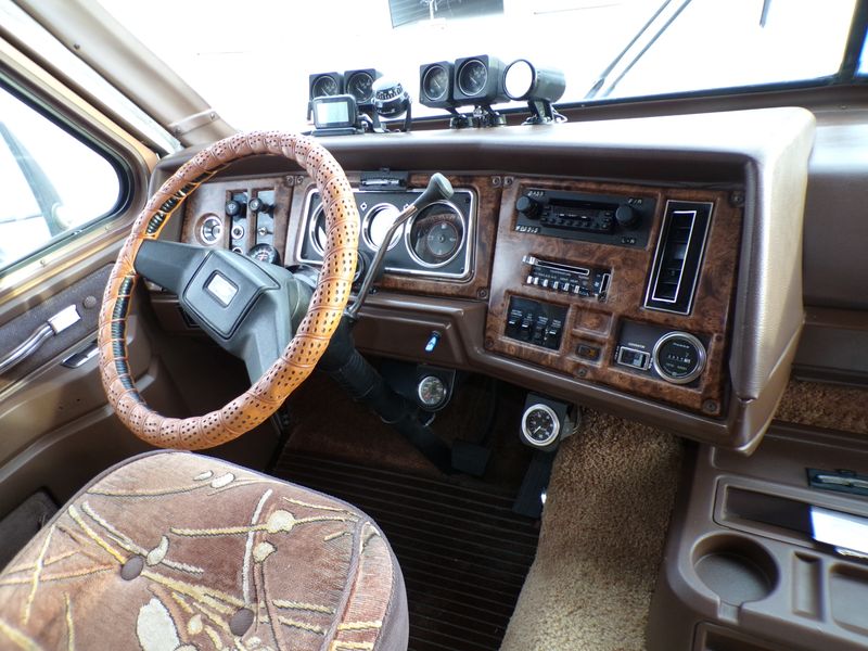 Picture 2/45 of a Modernized Fleetwood Pacer Arrow with SOLAR for sale in Bullhead City, Arizona