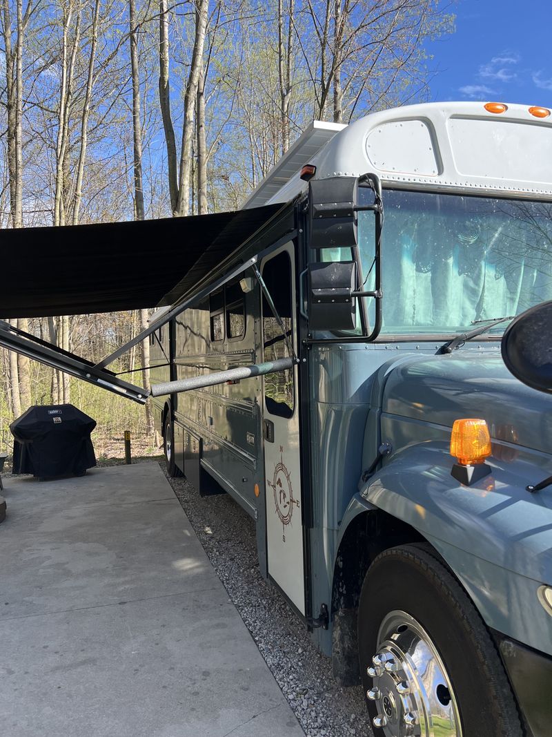 Picture 2/35 of a 2005 International CE300 Custom Skoolie for sale in Benton Harbor, Michigan
