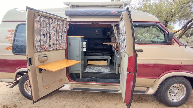 Picture 4/32 of a 2001 Dodge Ram 1500 Solo Camper Van for sale in Phoenix, Arizona