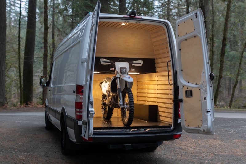 Picture 4/16 of a NEW BUILD - 2016 Sprinter x Modern Adventure Van for sale in Battle Ground, Washington