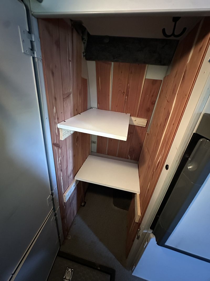 Picture 5/25 of a 2006 FORD E350 SPORTSMOBILE 4x4 for sale in Lynchburg, Virginia