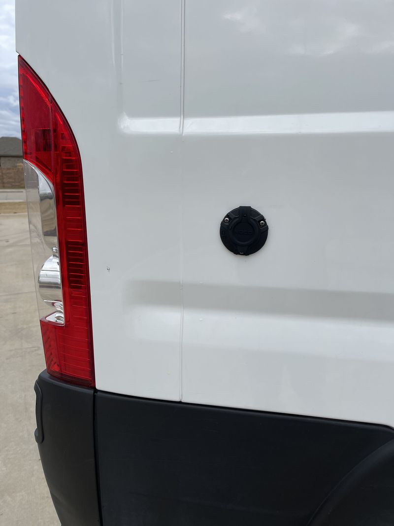 Picture 4/18 of a 2019 Dodge Promaster 2500 HT Camper Van for sale in Midlothian, Texas