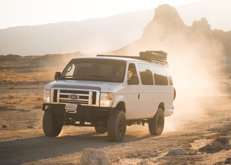 Picture 2/8 of a 2008 Ford E-350 EXT for sale in Irvine, California