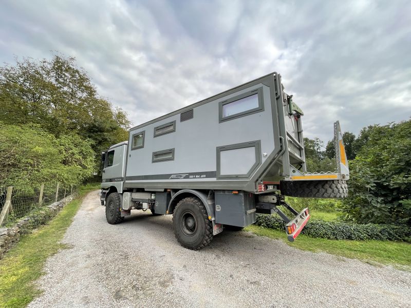 Picture 2/14 of a Mercedes-Benz Actros 4x4 for sale in San Francisco, California