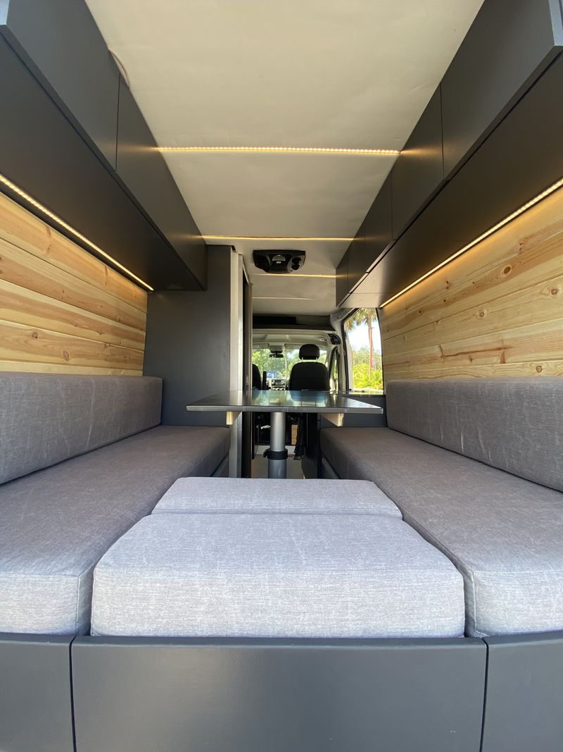 Picture 2/31 of a 2019 RAM PROMASTER 2500 HIGH TOP for sale in Moorpark, California