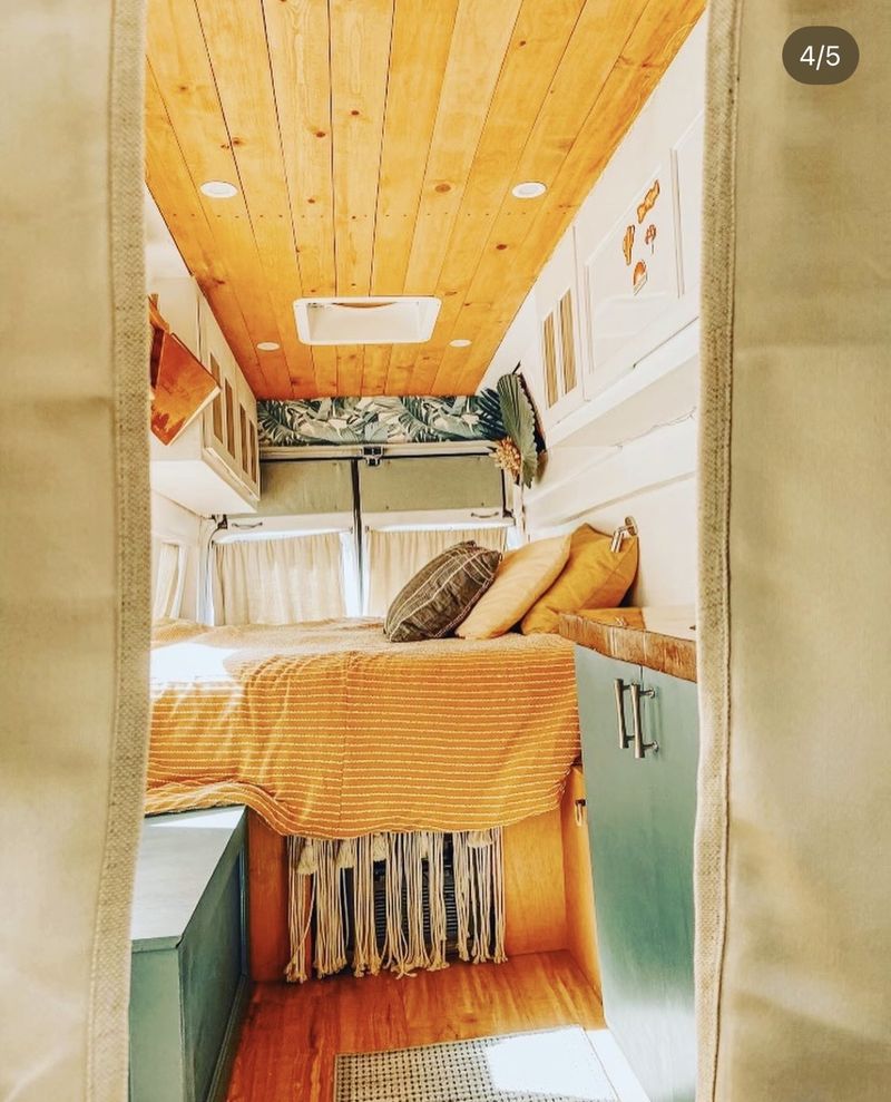 Picture 3/5 of a 2009 ford econoline 150 - available in May for sale in La Palma, California