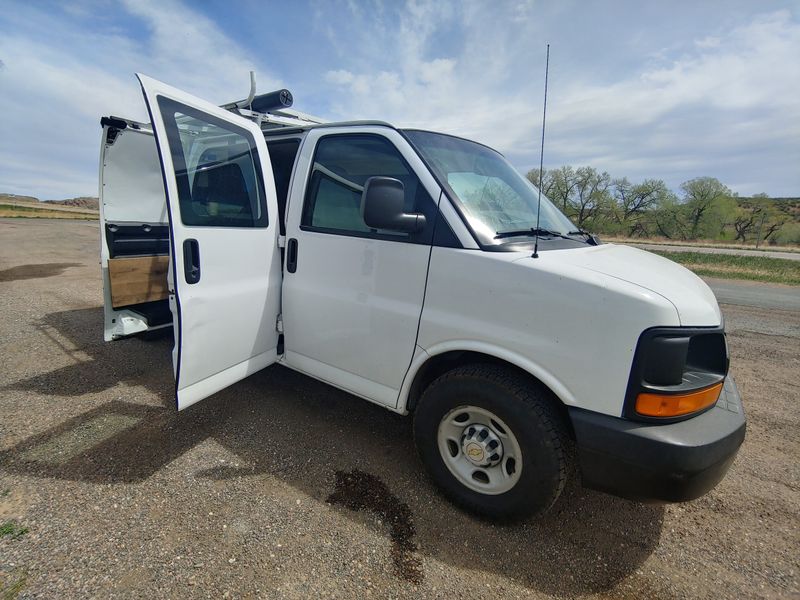 Picture 6/36 of a Chevy Express 2500, custom campervan conversion for sale in Morrison, Colorado