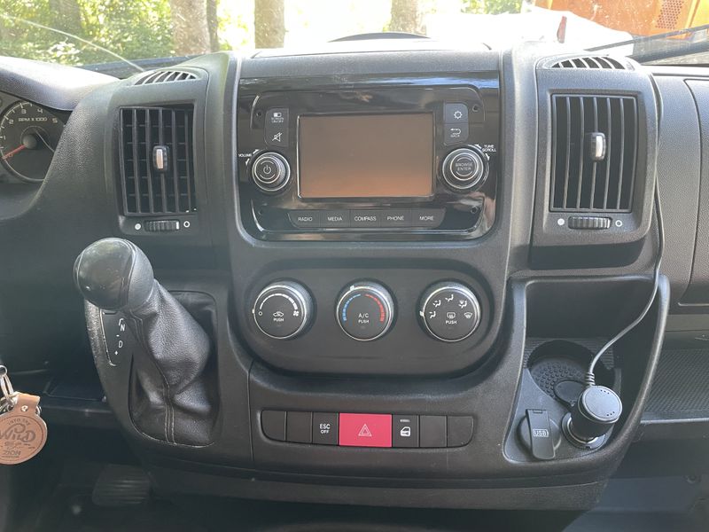 Picture 4/33 of a 2019 Ram Promaster 1500 136WB Campervan for sale in Clackamas, Oregon