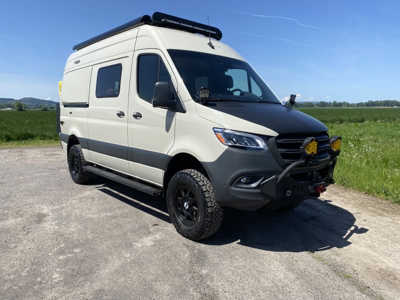 Picture 2/42 of a  2020 Winnebago Revel  Mercedes 4x4 sprinter for sale in Vancouver, Washington