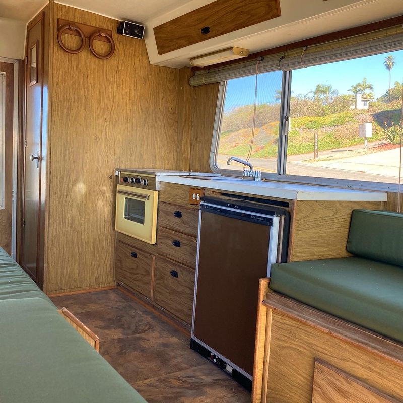 Picture 6/8 of a 1972 Dodge Balboa Motorhome for sale in Cardiff By The Sea, California