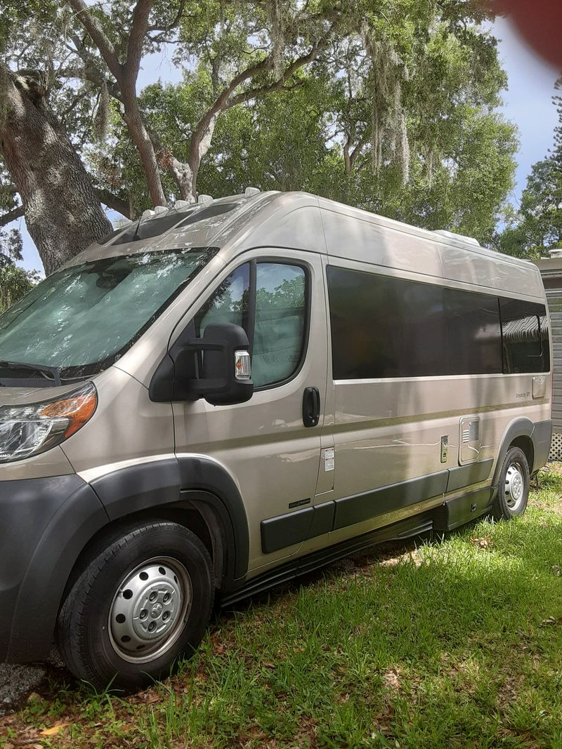 Picture 1/18 of a 2018 Roadtrek Simplicity SRT  for sale in Bradenton, Florida