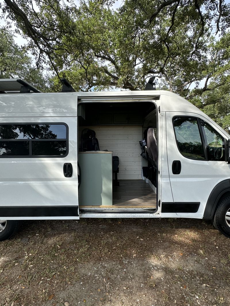 Picture 4/13 of a Three passanger 2014 ram promaster 3500 159 extended for sale in New Orleans, Louisiana