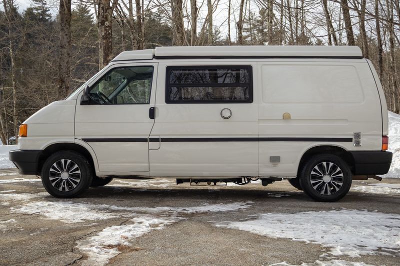 Picture 4/42 of a California-Owned 1995 Volkswagen EuroVan Winnebago Camper for sale in Marlborough, New Hampshire