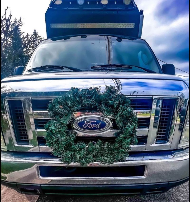 Picture 1/20 of a 2009 Ford Econoline XLT Super Duty Extended Cab for sale in Sacramento, California