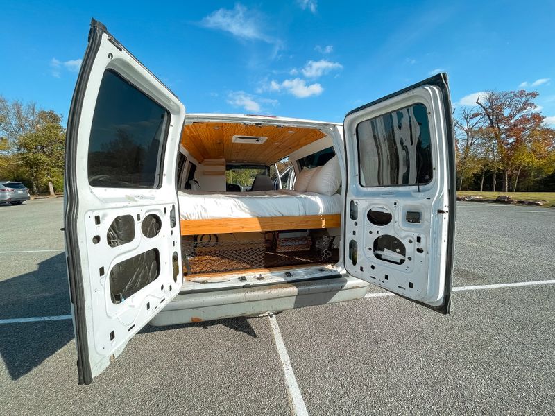 Picture 2/21 of a 1996 Ford E150 Campervan Conversion * PRICE NEGOTIABLE* for sale in Dallas, Texas