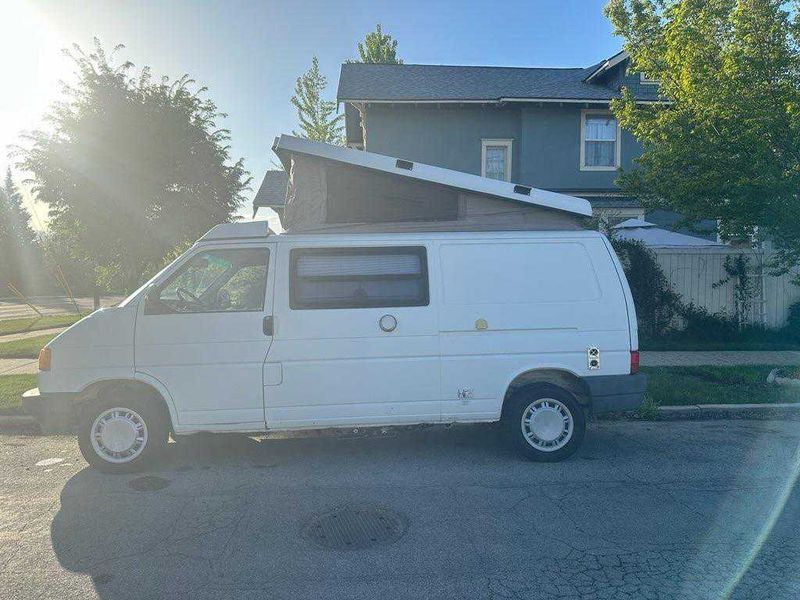 Picture 2/21 of a 1995 VW Eurovan Camper for sale in Boise, Idaho