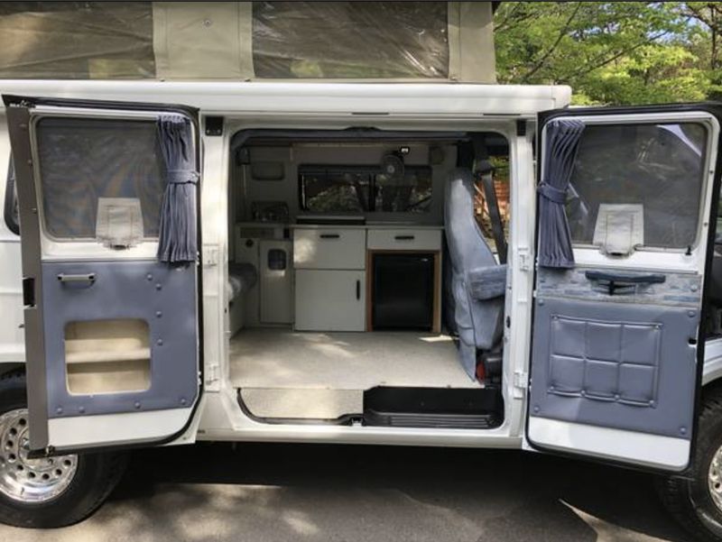 Picture 3/13 of a Marshmallow the 1996 Dodge RAM Sportsmobile for sale in Mill Valley, California