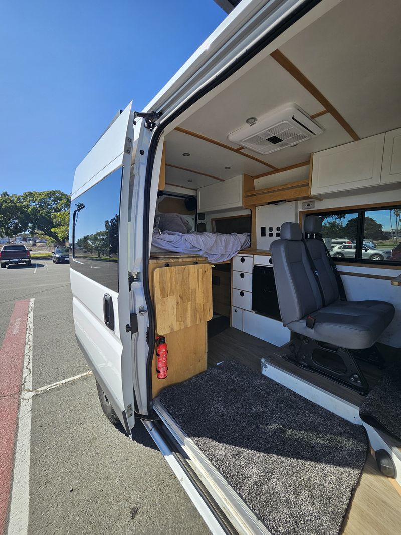 Picture 3/16 of a 2018 Ram Promaster High Roof for sale in San Diego, California