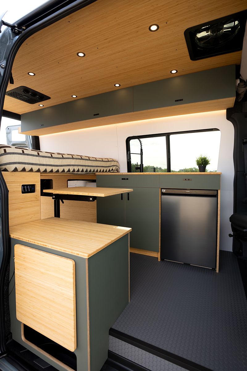 Picture 2/16 of a 2025 Geotrek Flatiron Sprinter 144 AWD for sale in Boulder, Colorado