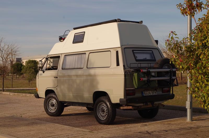 Picture 3/15 of a 1989 VW T3 Syncro 4x4 TDI High-Top Camper for sale in Los Angeles, California