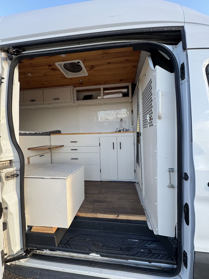 Picture 3/21 of a 2017 Ford Transit for sale in Minneapolis, Minnesota