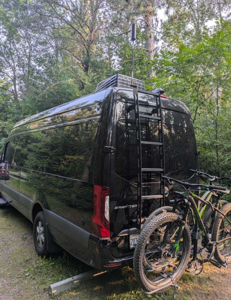 Picture 5/13 of a 2020 Mercedes Benz Sprinter 2500 3.0 Turbodiesel 170 EXT 4x4 for sale in Batavia, Illinois