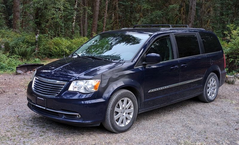 Picture 4/23 of a 2015 Chrysler Town and Country stealth camper van for sale in Seabeck, Washington