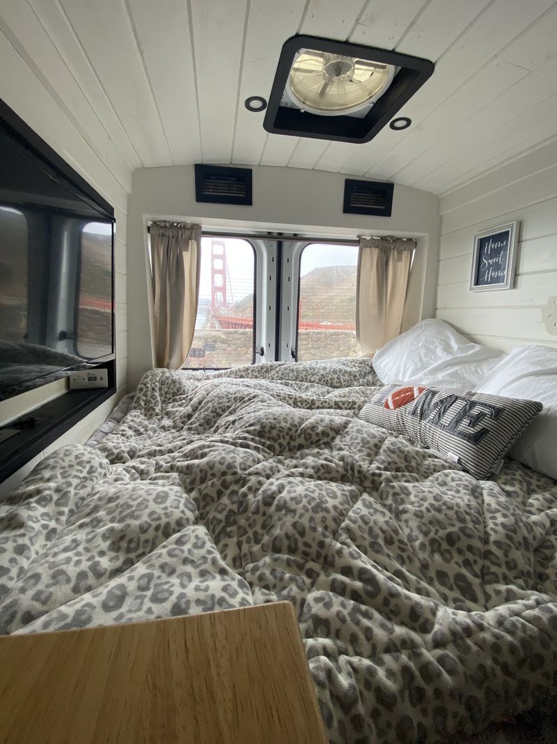 Picture 1/12 of a 2020 Ford Transit 250 Crew RWD, Medium Roof for sale in Palo Alto, California