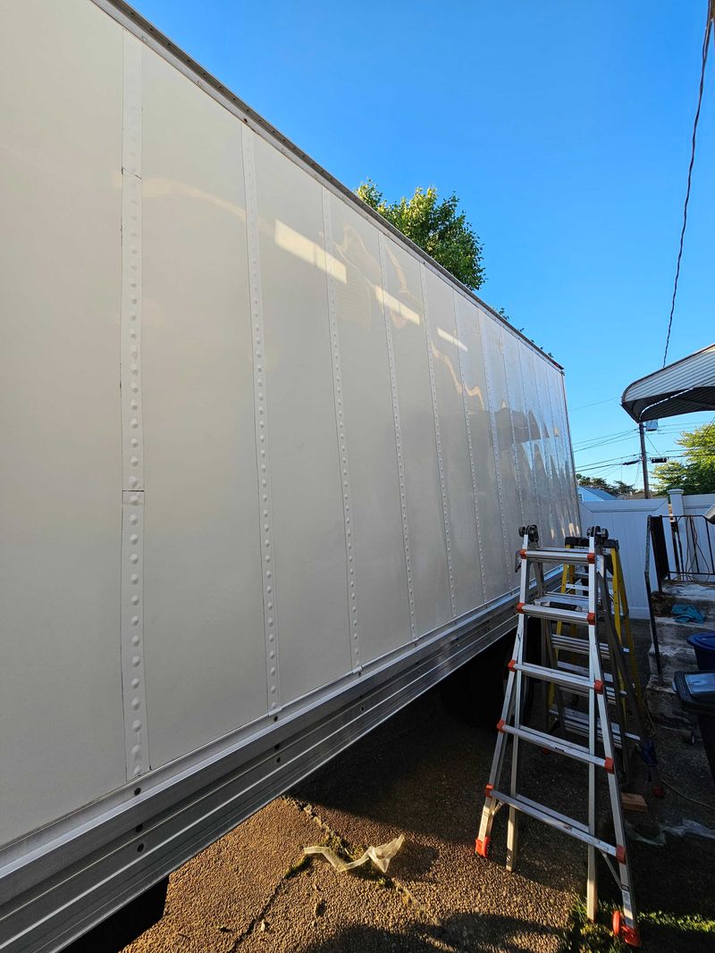 Picture 5/5 of a 2017 Isuzu NRR 18' Box (Currently being built) for sale in Parkville, Maryland