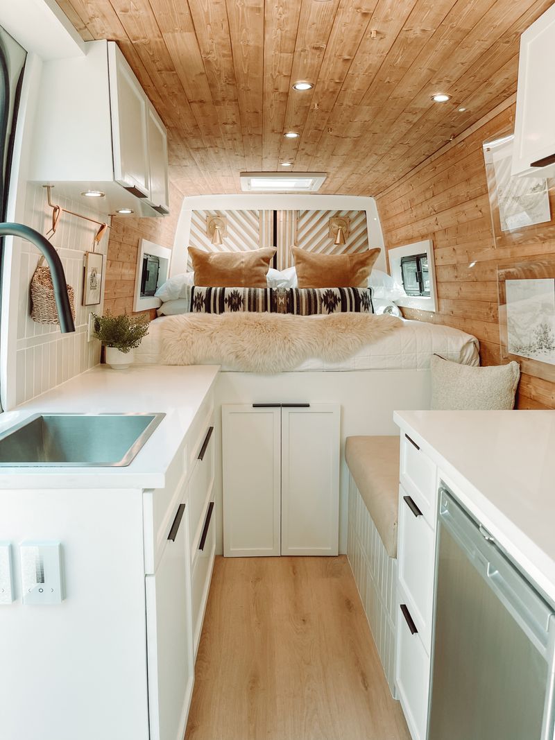 Picture 4/37 of a 2023 Mercedes Benz Sprinter 2500  for sale in Nashville, Tennessee