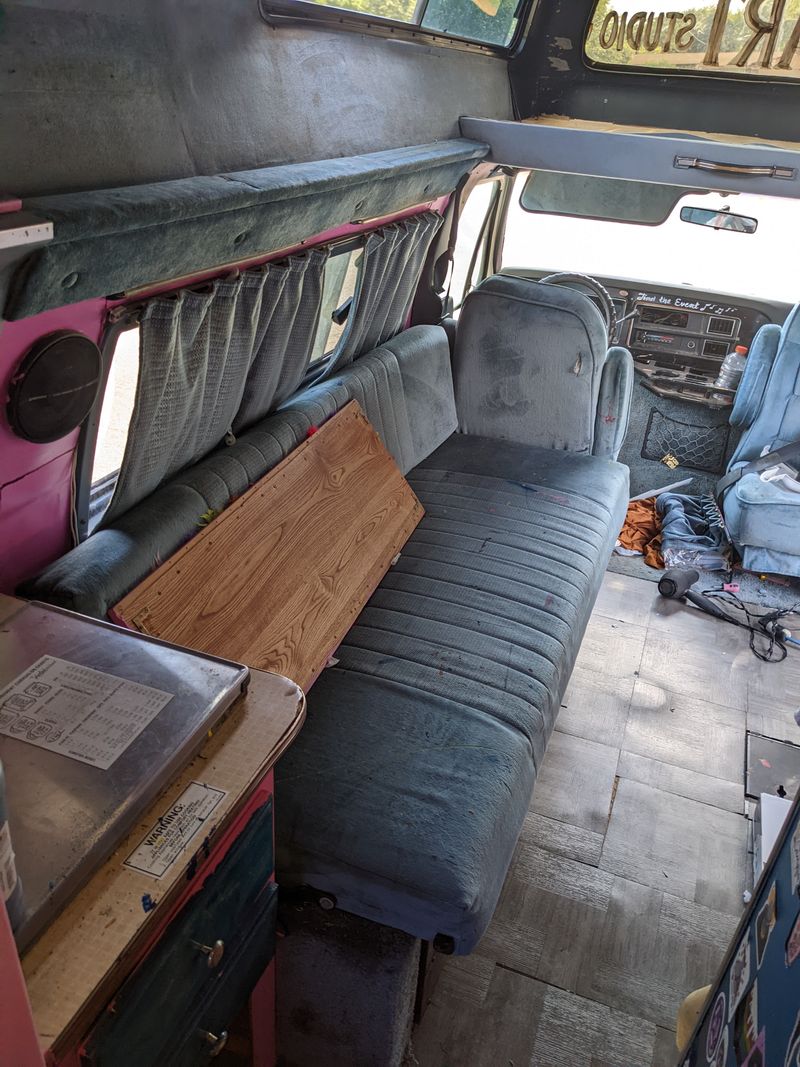 Picture 5/8 of a 1990 Ford Enconoline Mobile Art Studio  for sale in Palmdale, California