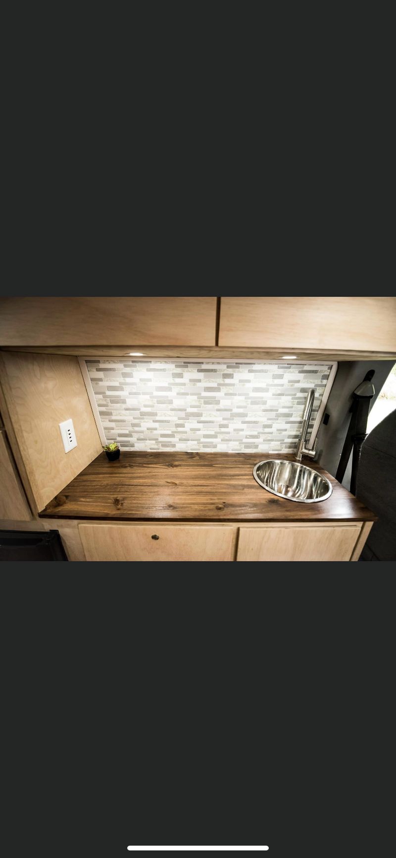 Picture 3/15 of a 2006 Ford E250 Van for sale in Jacksonville, Florida