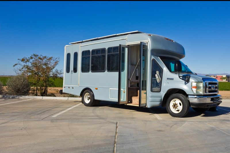 Picture 2/4 of a 2008 Ford E450 Camper/Massage for sale in San Tan Valley, Arizona