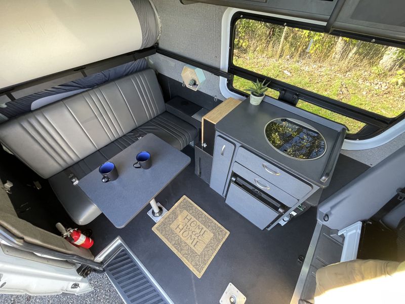 Picture 5/19 of a 2011 Sprinter 144 Seat4 Sleep 4 for sale in Hood River, Oregon