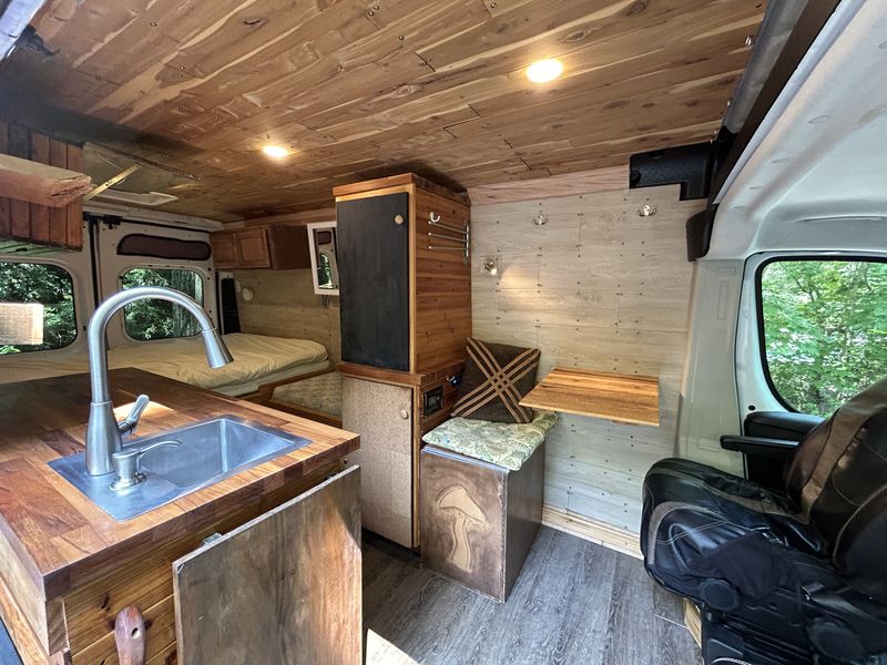 Picture 5/15 of a 2018 Dodge Ram Promaster 2500 Camper Van (42000 Miles)  for sale in Bridgman, Michigan