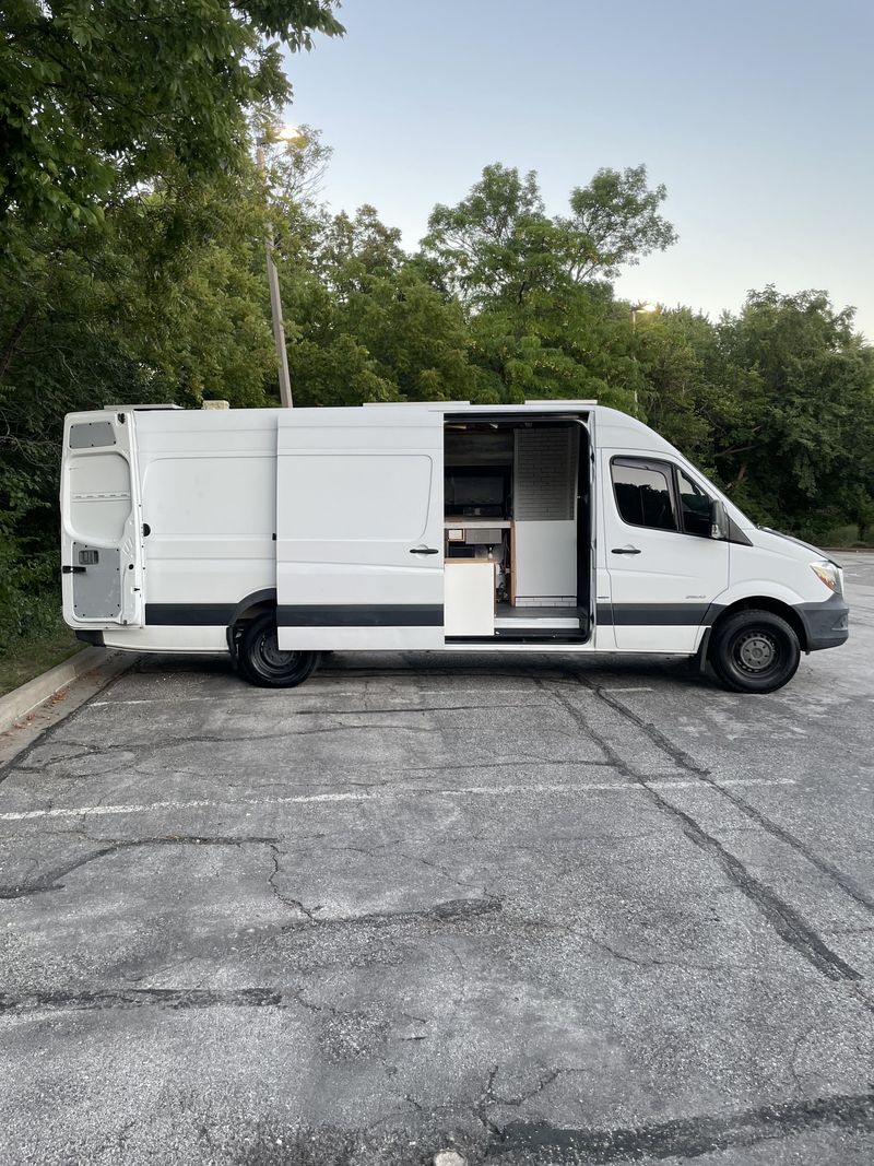 Picture 1/22 of a 2015 Mercedes-Benz Sprinter 2500 170” wb/EXT  for sale in Minneapolis, Minnesota