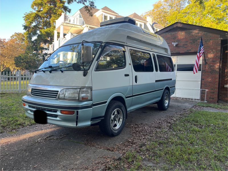 Picture 2/20 of a 1995 Toyota Hiace 4x4 for sale in Norfolk, Virginia