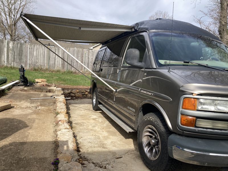 Picture 2/15 of a 2002 GMC Conversionvan Camper for sale in Asheville, North Carolina