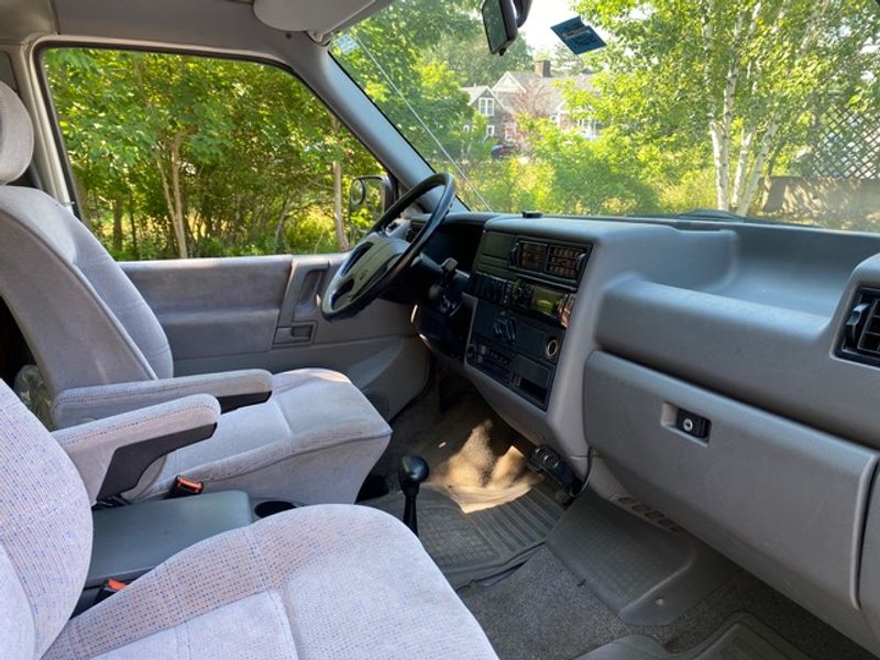 Picture 3/16 of a Clean and Unique 1993 Eurovan Camper Van for sale in Blue Hill, Maine