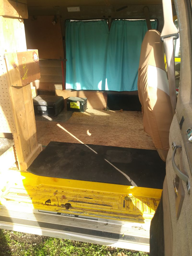 Picture 3/8 of a 1996 GMC G-3500 Rally Series for sale in Salem, Oregon